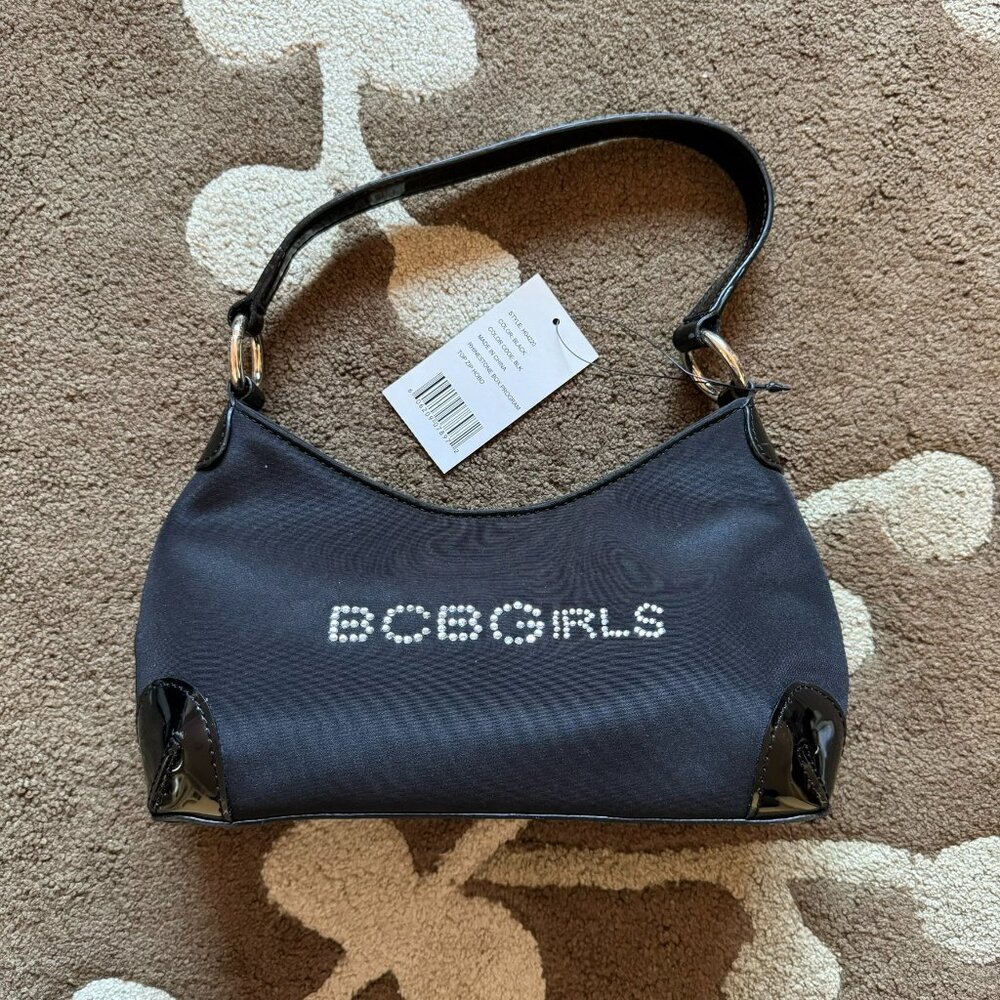 BCBG top zip hobo baguette bag in black